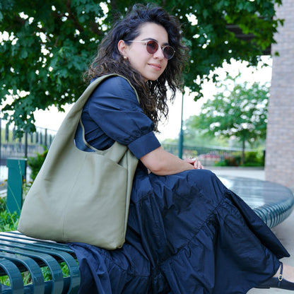 Leather Women's Tote Bag in Olive Green – Stylish and versatile ladies' purse, travel shopping bag, hobo shoulder bag, and multipurpose handbag for everyday use.